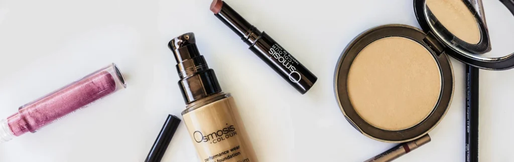 Ansigtsbehandling og makeup